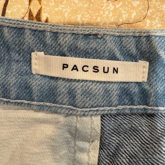PacSun Patch Denim Mom Shorts Women's Sz 23 - Picture 3 of 9